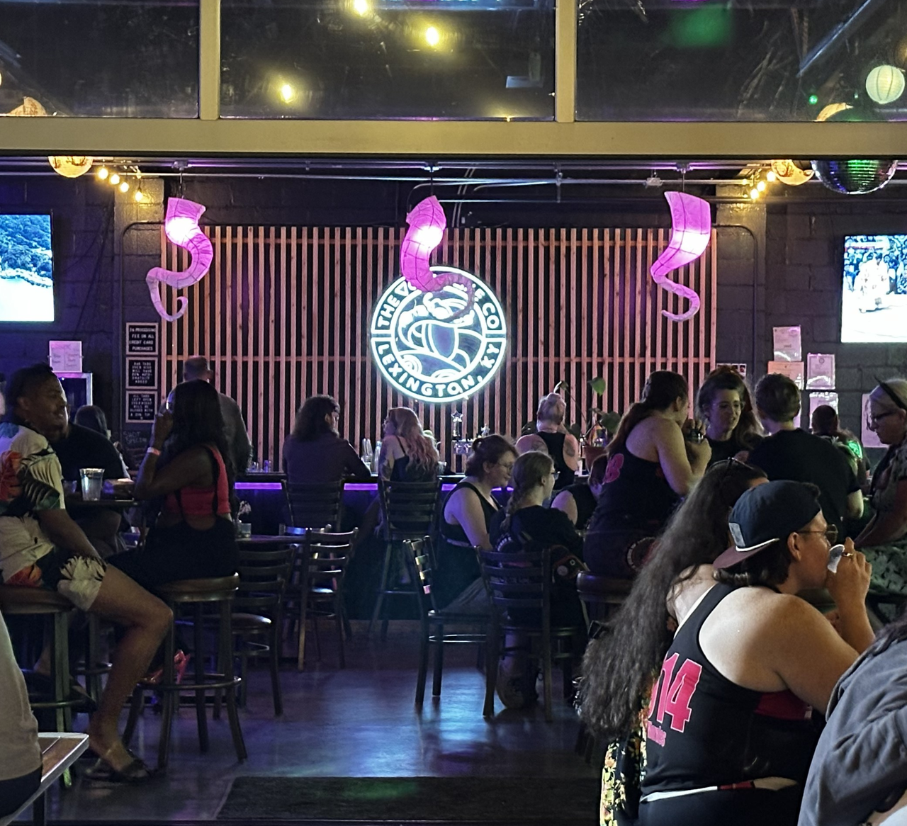 Bar photo 1